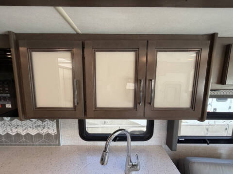 2022 Thor Motor Coach Hurricane 29M