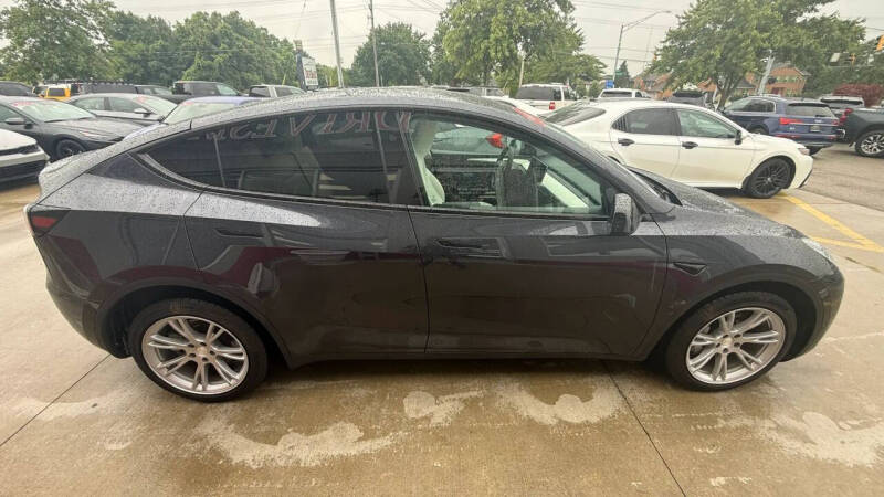 2024 Tesla Model Y Long Range