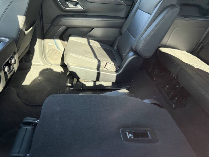 2023 Chevrolet Suburban Z71