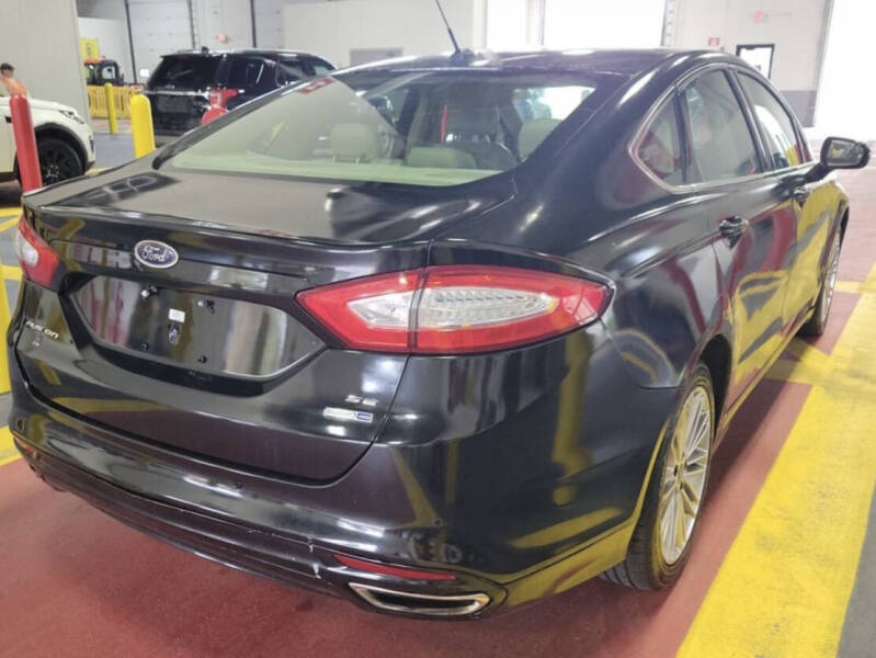 2016 Ford Fusion SE
