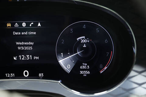 2023 Bentley Bentayga EWB