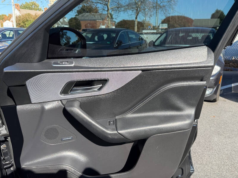 2020 Jaguar F-PACE S