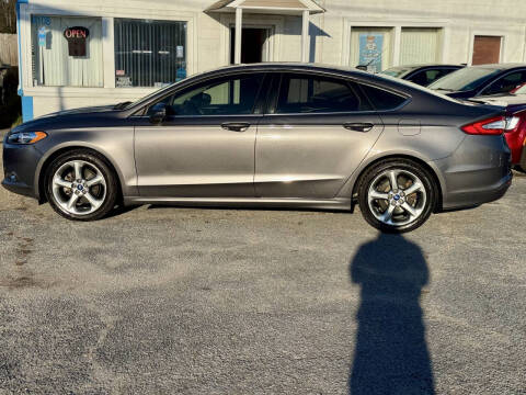 2013 Ford Fusion SE