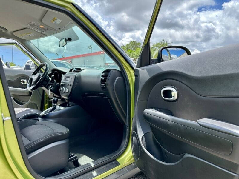2015 Kia Soul Wagon - $8,995