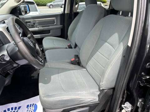 2016 RAM 1500 SLT