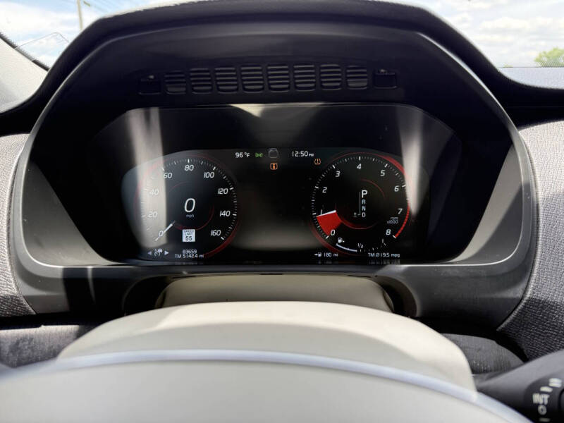 2020 Volvo XC90 T5 Momentum