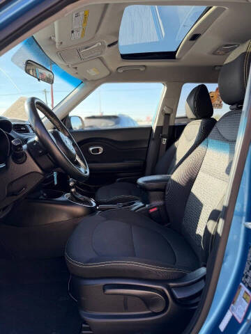 2016 Kia Soul +