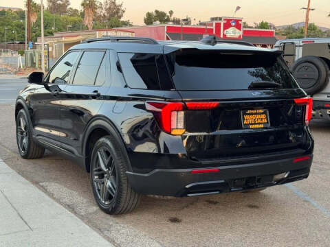 2025 Ford Explorer ST-Line
