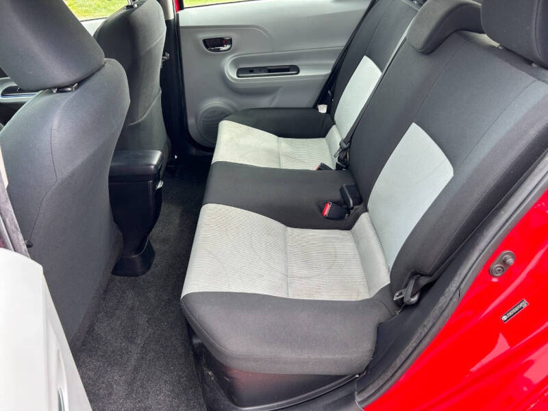 2013 Toyota Prius c Four