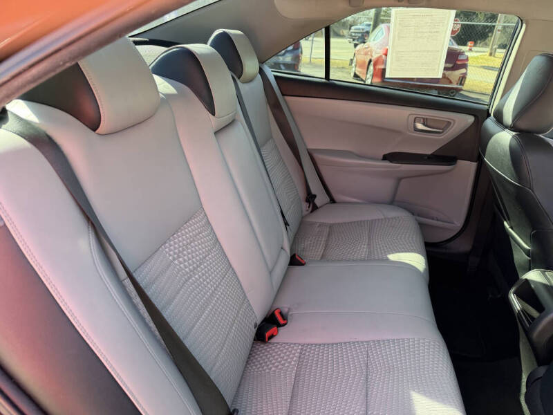 2015 Toyota Camry SE