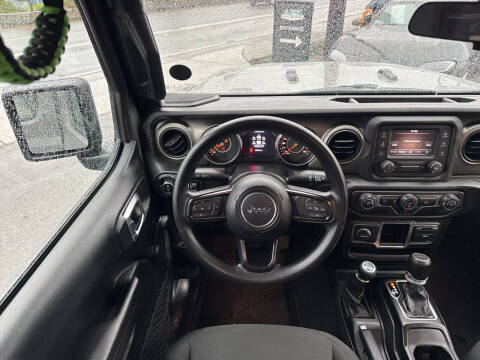 2020 Jeep Gladiator Sport