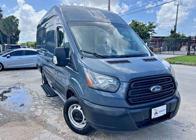 2019 Ford Transit Van Base's photo