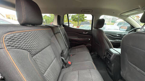 2018 GMC Acadia SLE-2