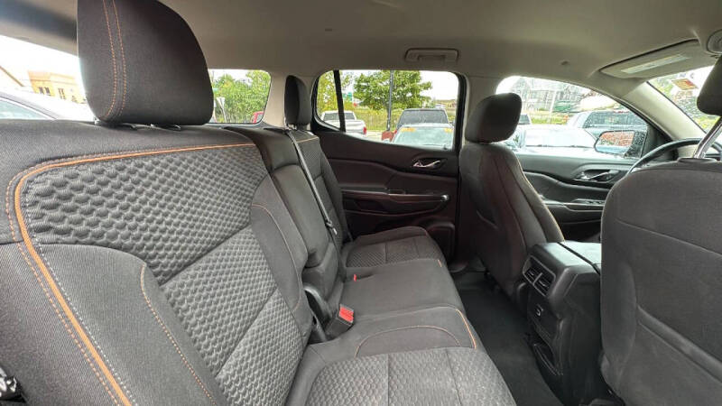 2018 GMC Acadia SLE-2