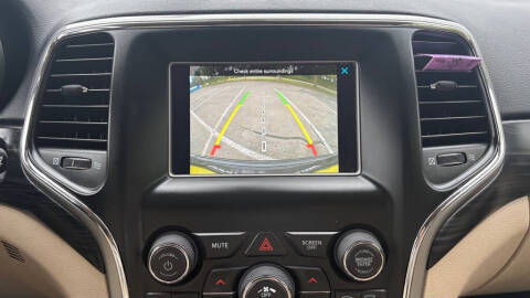 2020 Jeep Grand Cherokee Laredo