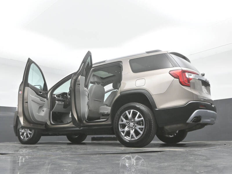 2022 GMC Acadia SLT