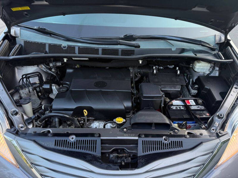 2014 Toyota Sienna