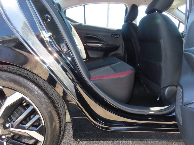 2024 Nissan Versa SR
