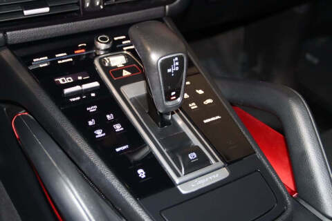 2022 Porsche Cayenne Platinum Edition
