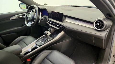 2024 Alfa Romeo Tonale Hybrid Veloce