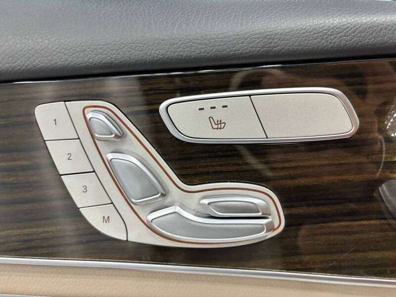 2021 Mercedes-Benz GLC GLC 300