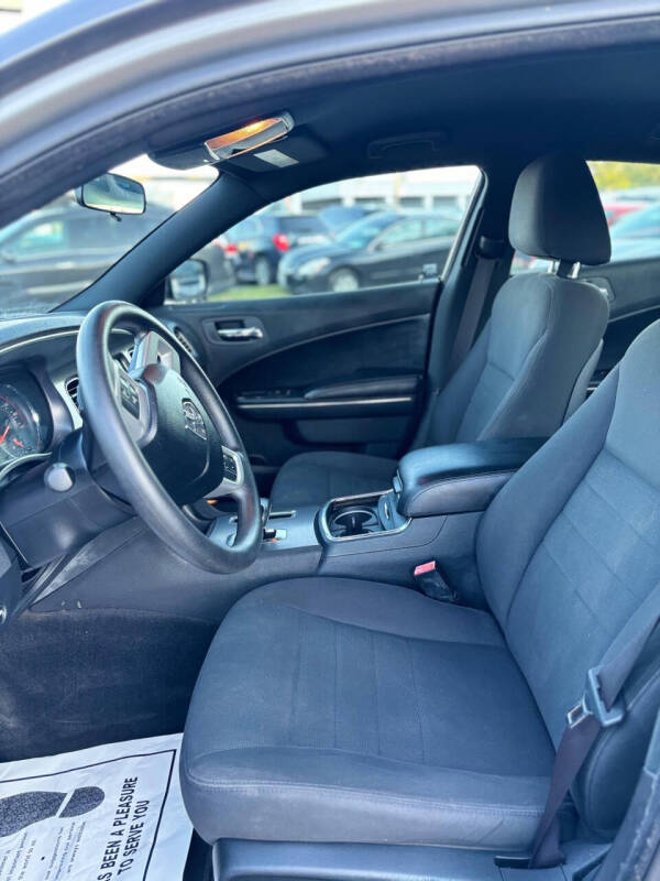 2012 Dodge Charger SE