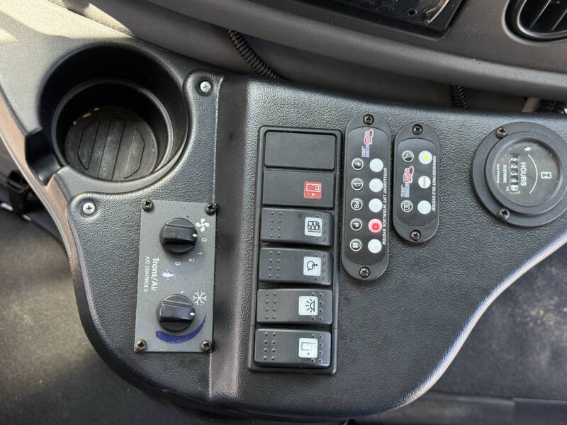 2008 Ford E-Series E-450 SD