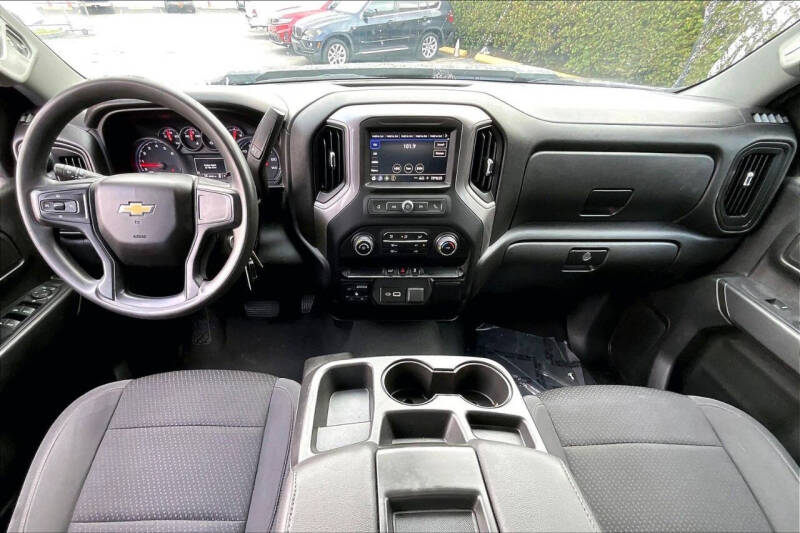 2023 Chevrolet Silverado 2500HD Custom