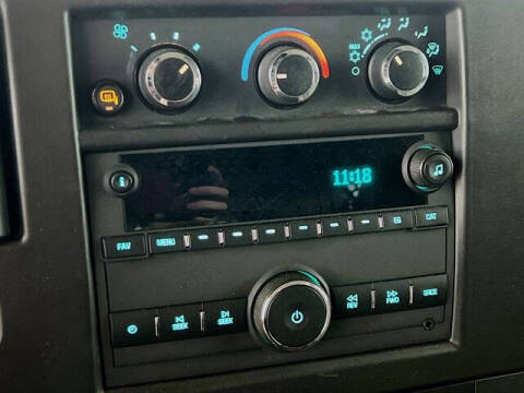 2024 Chevrolet Express 2500