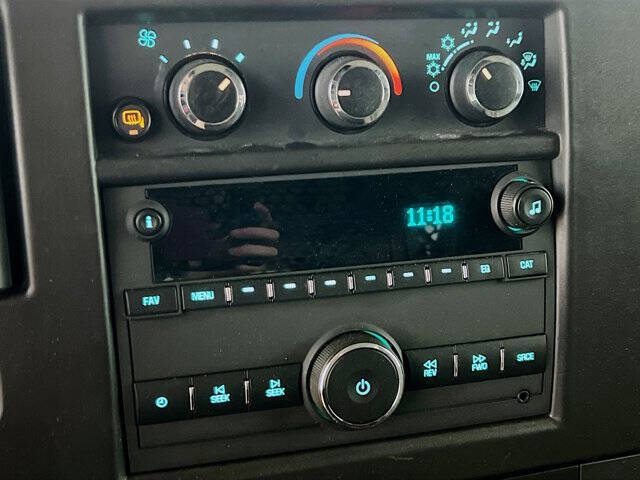 2024 Chevrolet Express 2500