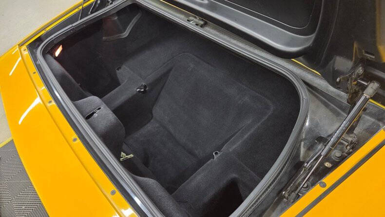 2004 Chevrolet Corvette