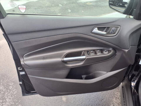 2017 Ford C-MAX Hybrid SE