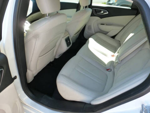 2017 Chrysler 200 Limited