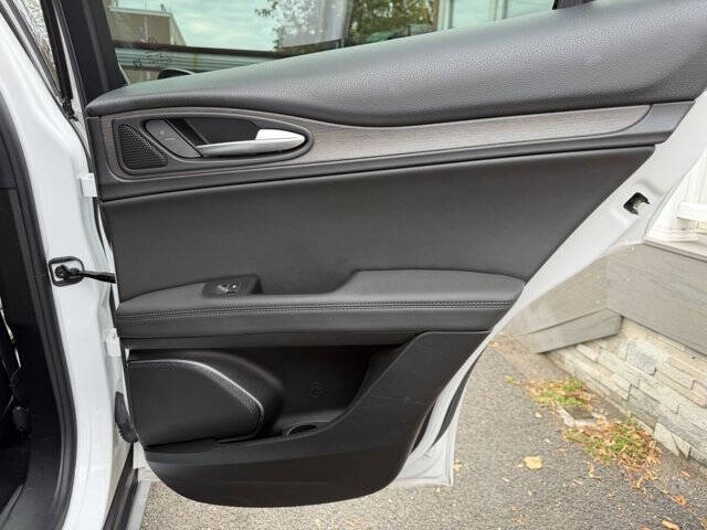 2022 Alfa Romeo Stelvio Ti