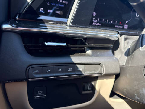 2023 Cadillac Escalade Premium Luxury