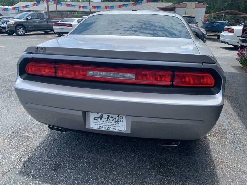 2014 Dodge Challenger SXT