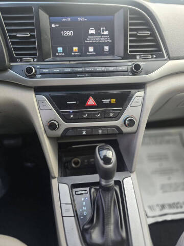2018 Hyundai Elantra SEL