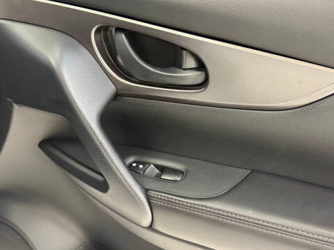 2022 Nissan Rogue Sport S