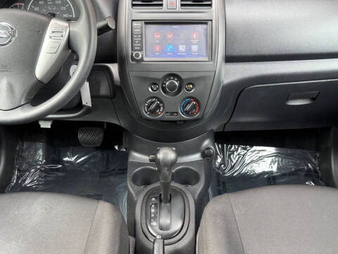 2019 Nissan Versa S Plus