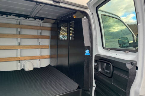 2024 Chevrolet Express 2500