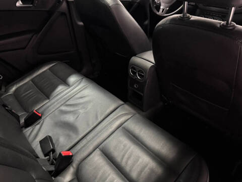 2017 Volkswagen Tiguan 2.0T SEL