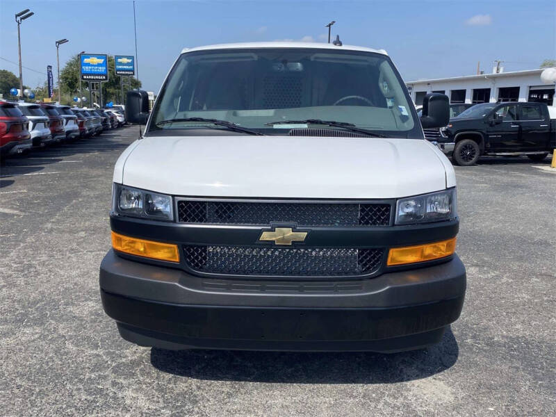 2025 Chevrolet Express 2500