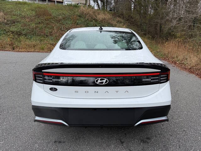 2025 Hyundai Sonata SE