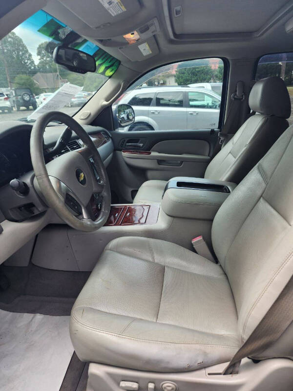 2013 Chevrolet Avalanche LTZ Black Diamond