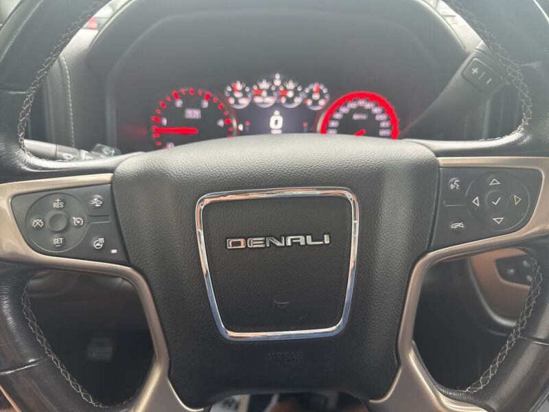 2016 GMC Sierra 2500HD Denali