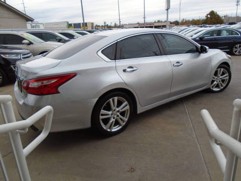 2017 Nissan Altima 3.5 SL