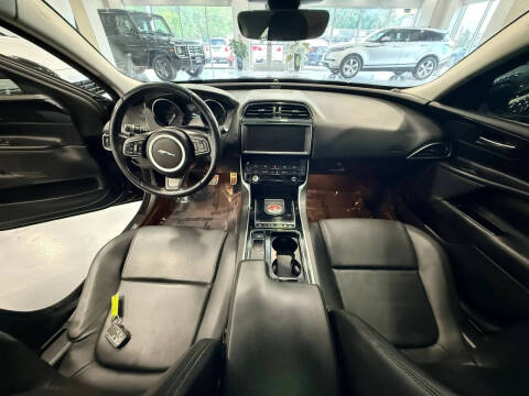2019 Jaguar XE 25t