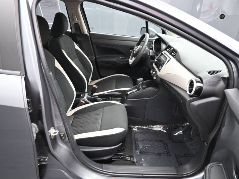 2021 Nissan Versa SV