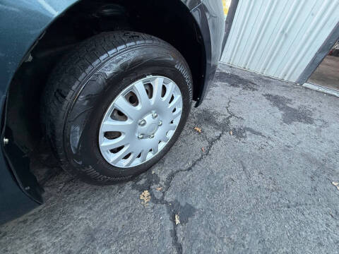 2006 Toyota Sienna CE 8 Passenger