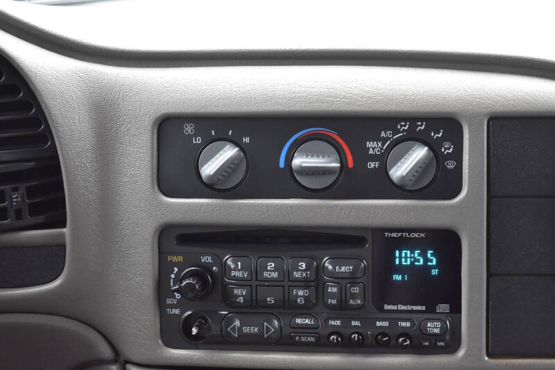 2002 Chevrolet Astro LS